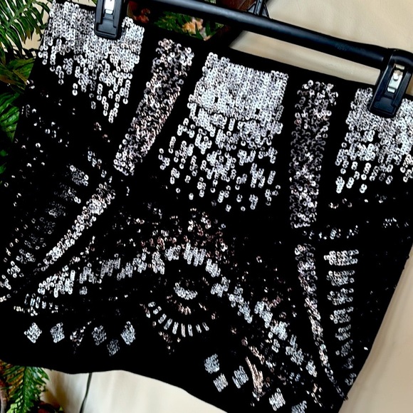 NWOT Express Black Mini Skirt Metallic Gray & Silver Tone Sequins Cotton Stretch - Picture 5 of 12